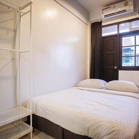 T3 Two Bedrooms Wifi Full Kitchen 1 Min To Bts Bangkok Exterior foto